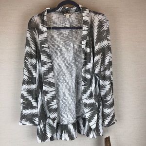 Francesca Eyeshadow brand cardigan
